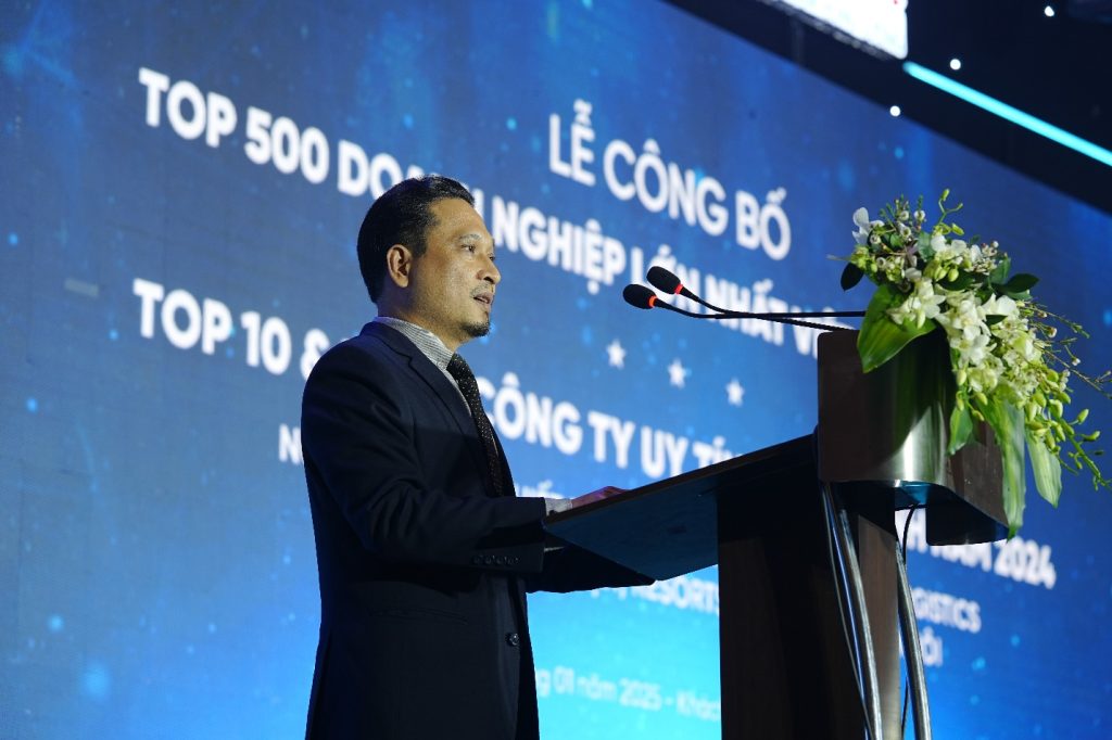 Ông Vũ Đăng Vinh - Tổng giám đốc công ty Vietnam Report phát biểu khai mạc lễ công bố.